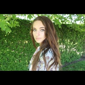 Meet your Posher, Nicole